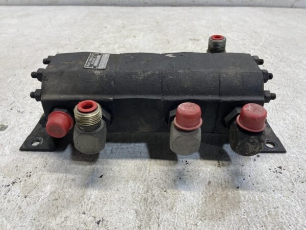 824J/544J Axle Recirculation Pump